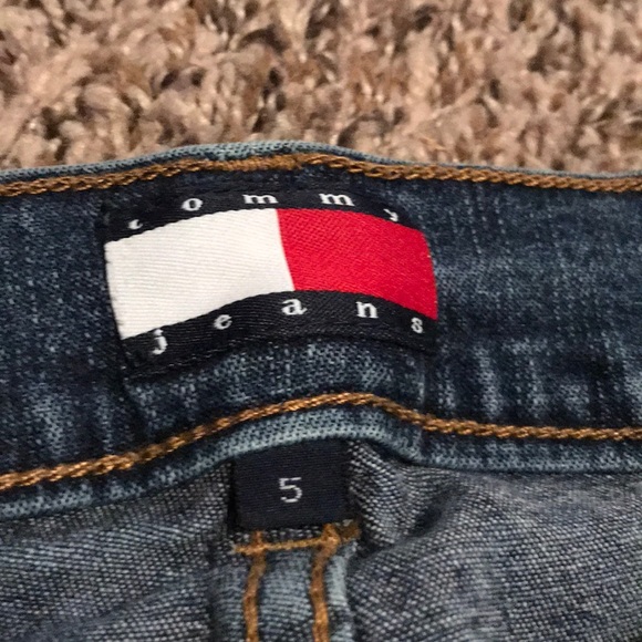 Tommy Hilfiger Jeans in a size 5. - Picture 5 of 7